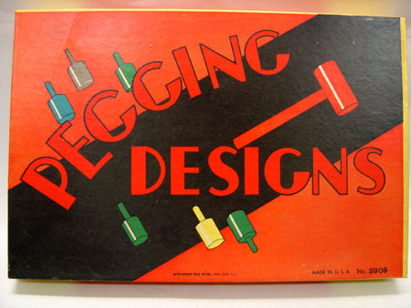 VINTAGE WOOD PEGGING DESIGNS BOARD GAME 1940S