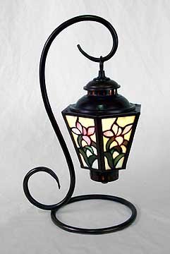 GLASS PANELED FLORAL PARLOR LAMP / NEW