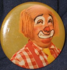 VINTAGE CLOWN PINBACK PIN BUTTON