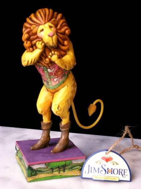JIM SHORE COWARDLY LION STATUE / WIZARD OF OZ