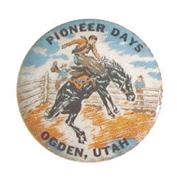 4 VINTAGE 1950S RODEO COWBOY PATCHES AND PINS