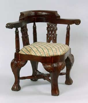 DOLL HOUSE VICTORIAN CHAIR / NEW