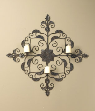 METAL DIAMOND SHAPED CANDLE HOLDER DECOR