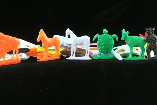 144 VINTAGE SHREDDED WHEAT PREMIUM TOYS
