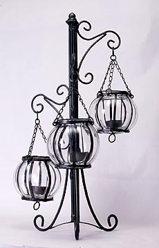 METAL CANDLEHOLDER W GLASS GLOBES