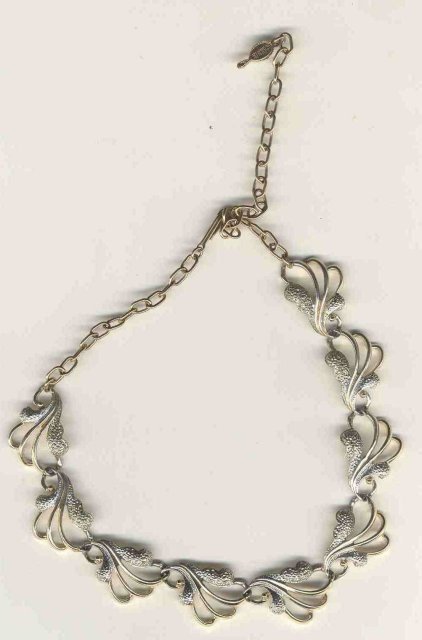 Scalloped Necklace by Sarah Co
