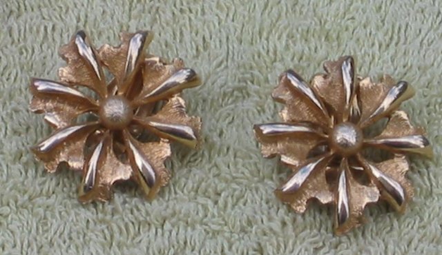 Starburst Flower Earrings