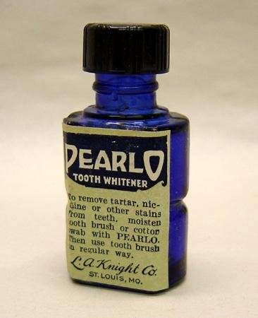 Pearlo Dentist Bottle 1930s