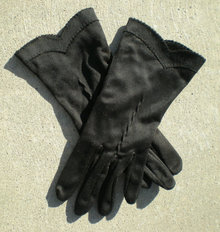 Black Costume Gloves V Wrist