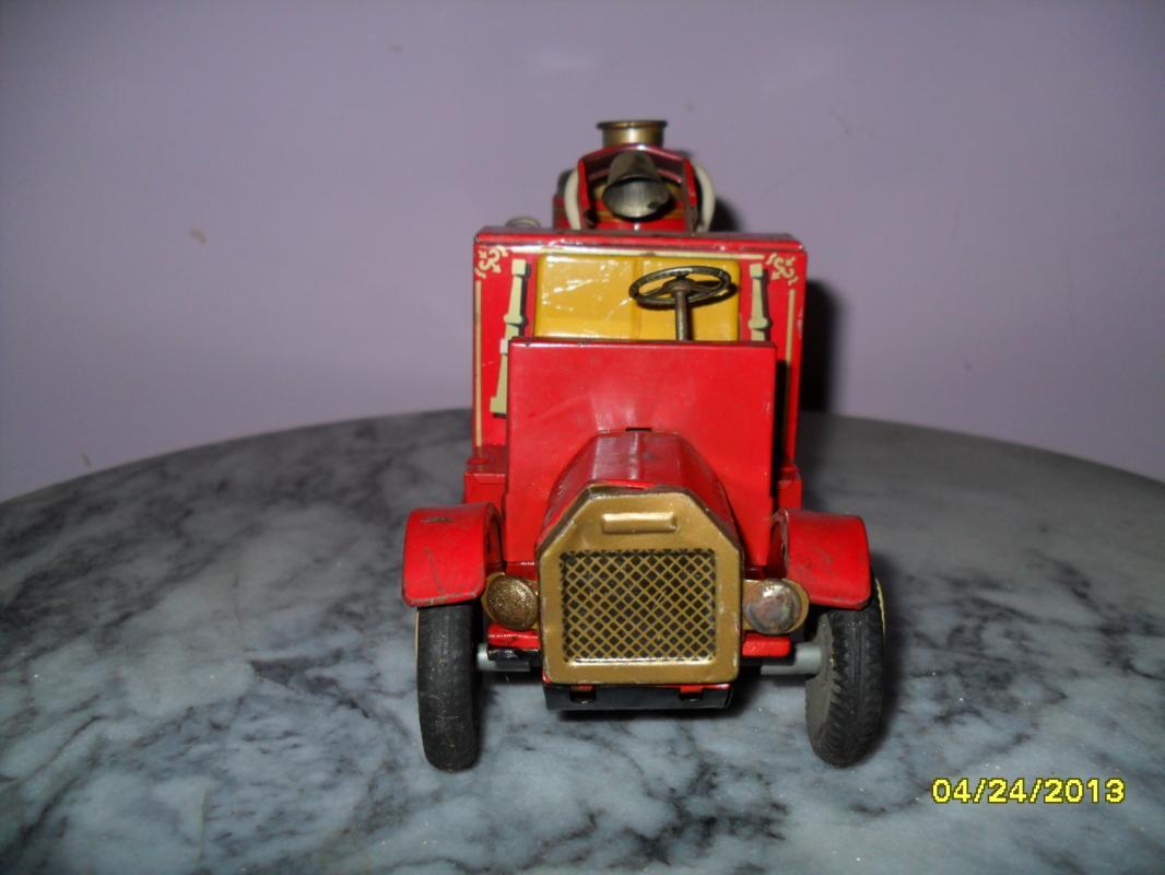 Vintage Tin Litho Friction firtruck car made in Japan
