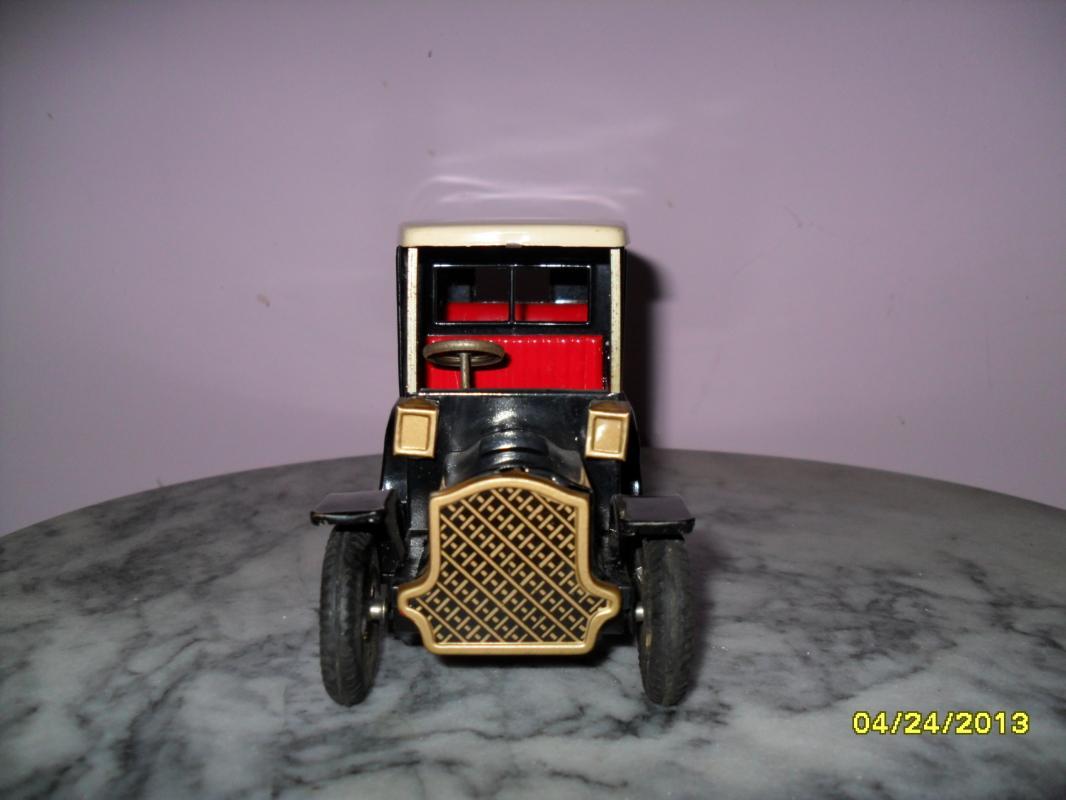 Vintage Tin Litho Friction car made in Japan