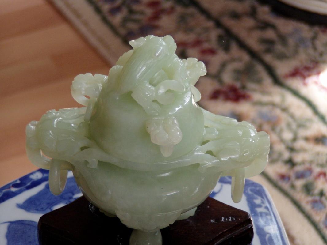 Chinese Jade Censer with dragon lid