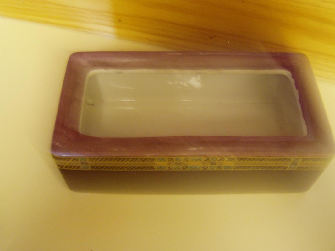Chinese Porcelain Box with a Golfing motif