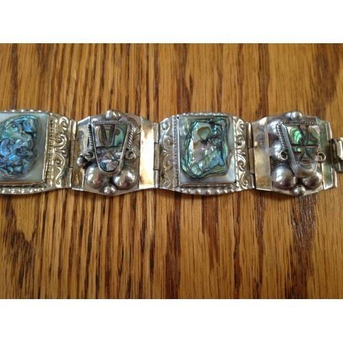 BEAUTIFUL VINTAGE STERLING SILVER AND ABALONE SHELL BRACELET