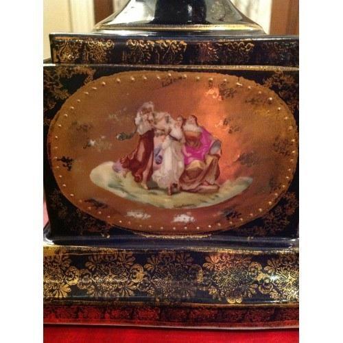 ANTIQUE PORCELAIN VICTORIA CARLSBAD VASE