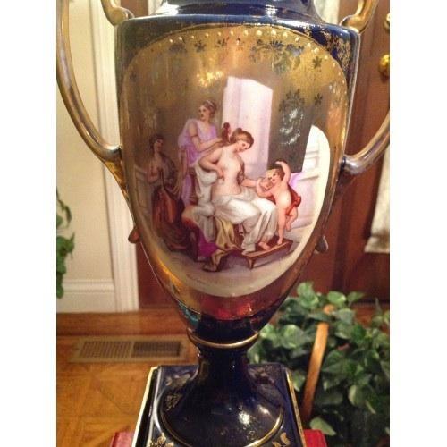 ANTIQUE PORCELAIN VICTORIA CARLSBAD VASE