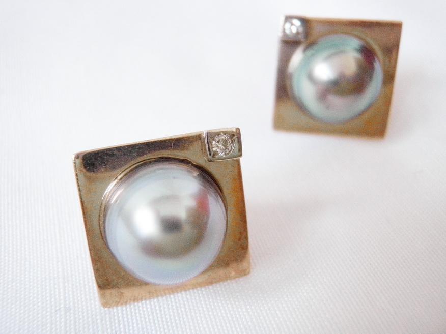 Vintage Earrings 14kt Gold, Gray Baroque Pearl and Diamond