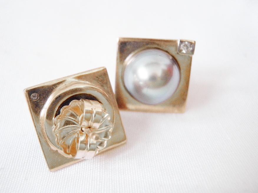Vintage Earrings 14kt Gold, Gray Baroque Pearl and Diamond