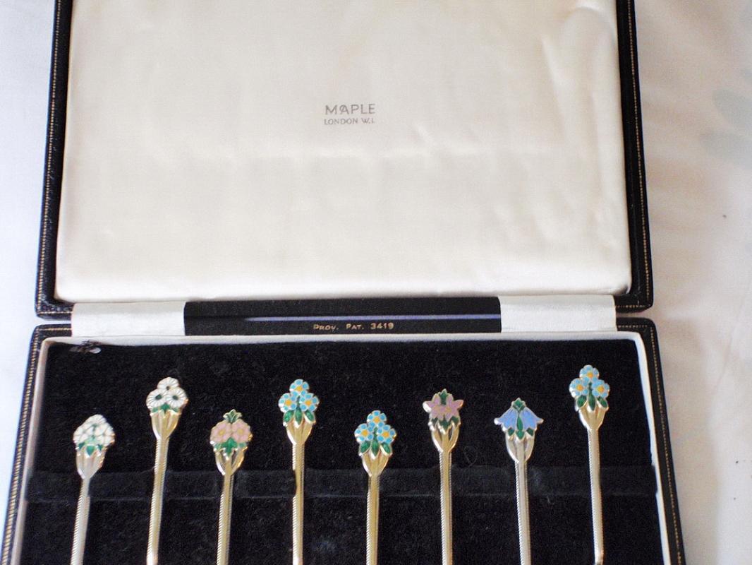 Set of 8 Birmingham Sterling Silver Enamel Demitasse Caviar Spoons Cased Turner & Simpson