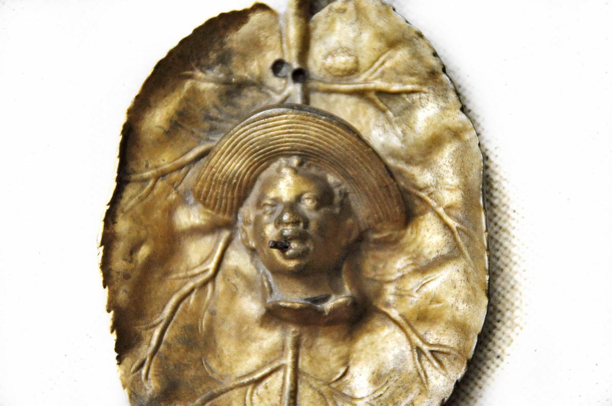 19th Century Black Ameriana Smoking Johnny Griffin Tobacco Leaf Bronze Wall Plaque