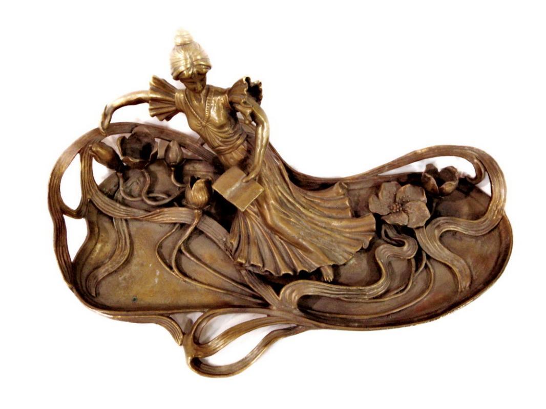 Art Nouveau Solid Bronze Woman Reading in Garden Sculpture Home Decor Display