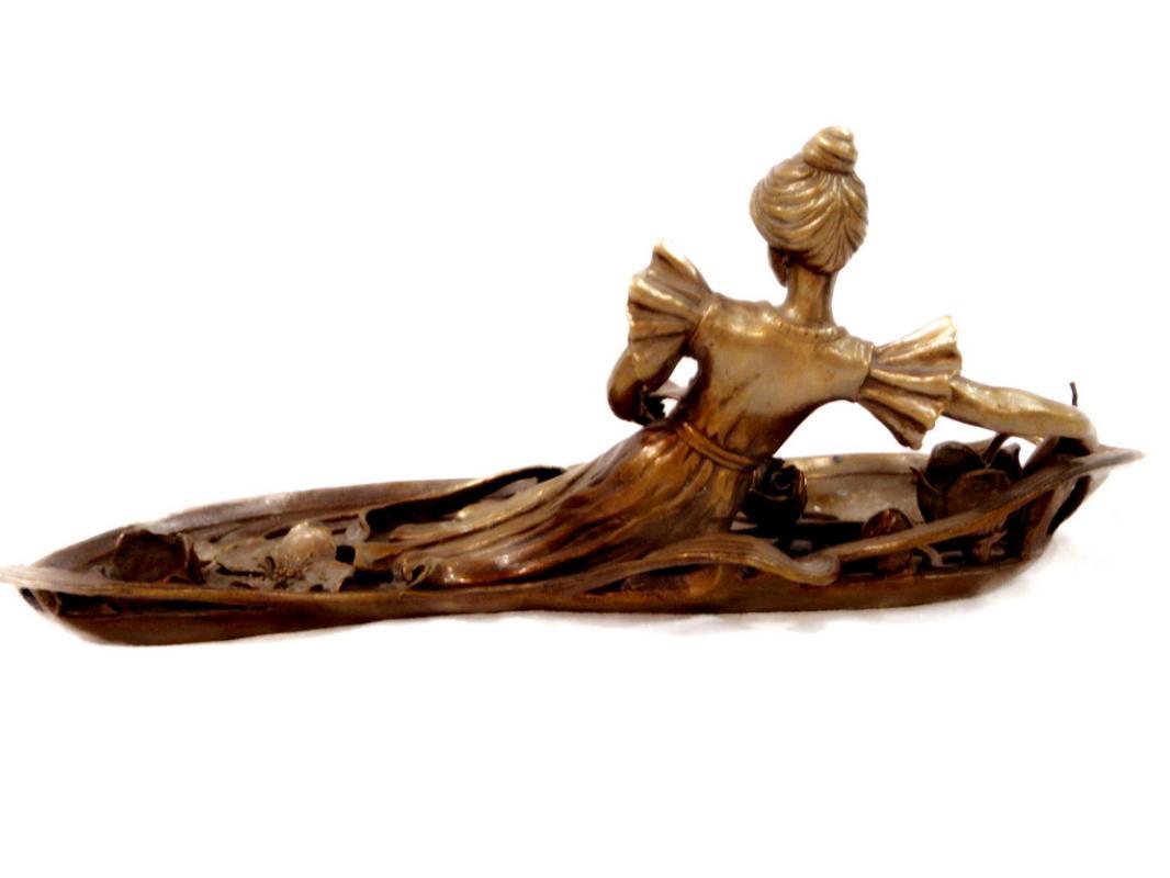 Art Nouveau Solid Bronze Woman Reading in Garden Sculpture Home Decor Display