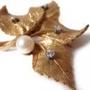 Vintage Brooch 14kt Solid Yellow Gold, Pearl Diamond 60's Vintage Leaf Pin High Fashion Jewelry