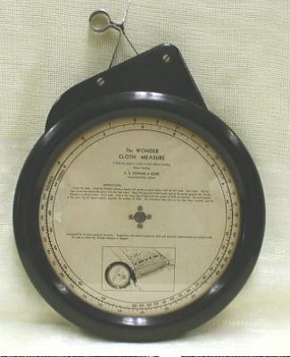 BAKELITE Wonder Cloth Measure General Store - OLD!