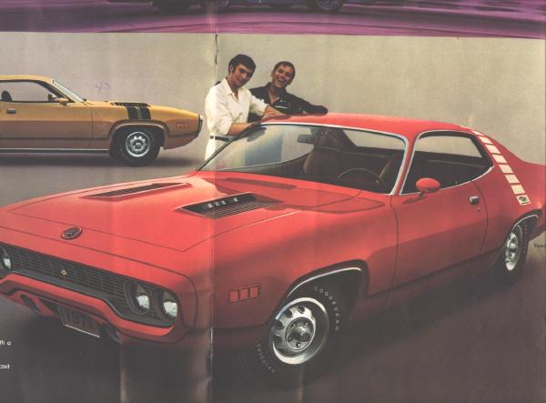 2 ORIGINAL Plymouth Sales Brochures Barracuda Road Runner 1971