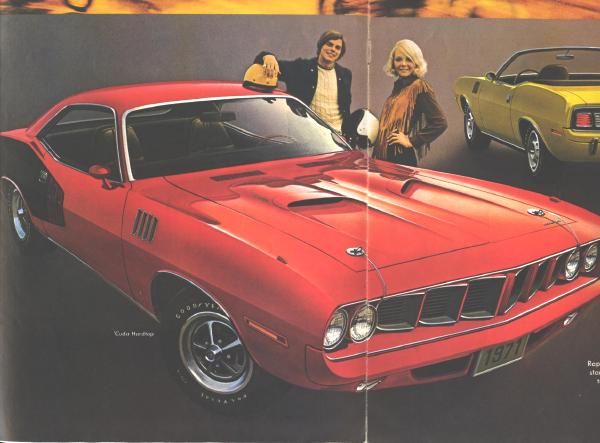 2 ORIGINAL Plymouth Sales Brochures Barracuda Road Runner 1971