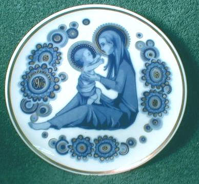 Old Christmas Collector Plate Cobalt Blue Navidad 1976