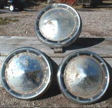Set of 3 Hub Caps for Older FORD