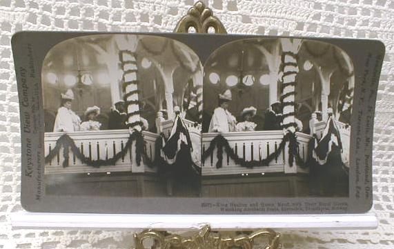 Stereoview Card - King Haakon & Queen Maud, Trondhjem, Norway