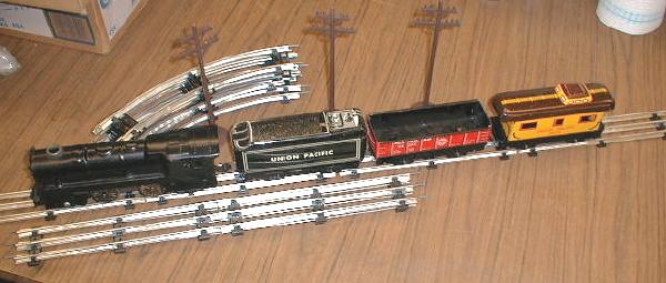 OLD! 1950's Marx O-Scale Tin Train Set - NEAR MINT!