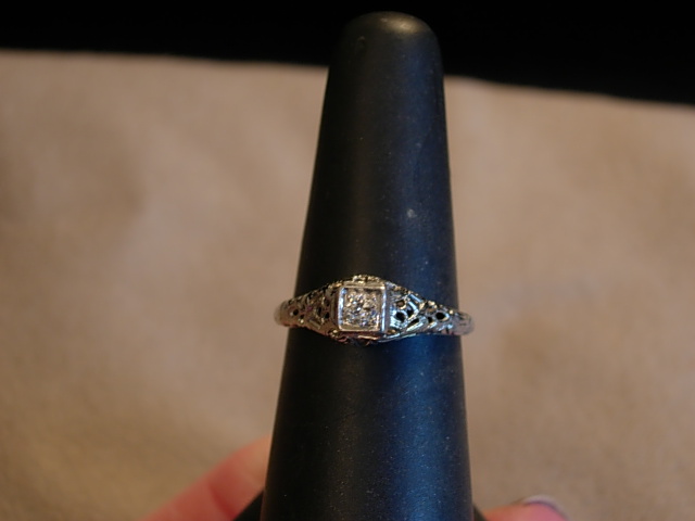 Pretty 18Kt White Gold and Diamond Circa 1920