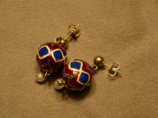 Charming Victorian Yellow Gold Enamel Pearl