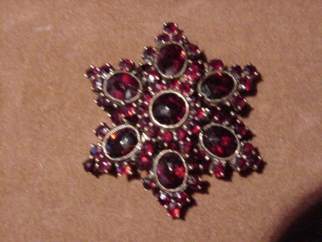 Victorian Bohemian Garnet Brooch