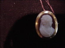 Lovely Victorian Hardstone Cameo & Yellow Gold
