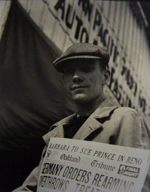Imogen Cunningham: Newsboy