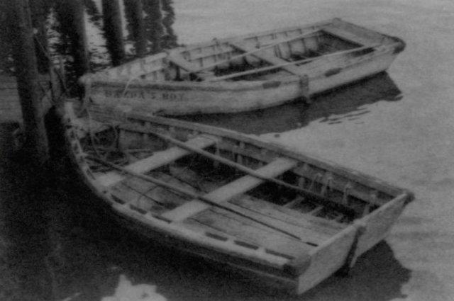 Edwin Avery Field: untitled (dingys)