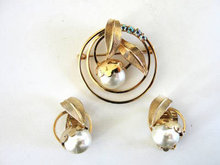 Vintage Flower Pin Earring Set Imitation Pearl Lentils Aurora Borealis Rhinestones