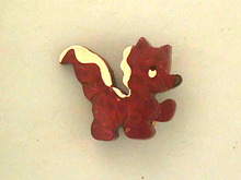 Vintage Skunk Pin,Handpainted,Wood,Cute!