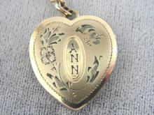 ANN Sweetheart Locket Etching Chain Gold Filled L Mfg Vintage