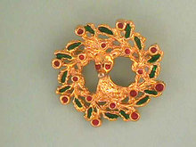 Christmas Deer Wreath Pin Enamel Vintage