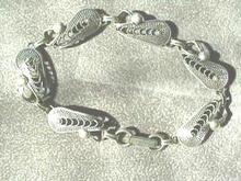 Beau Sterling Teardrop Filigree Bracelet