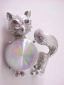 Jewelarama Cat Pin Vintage Aurora Borealis Disc Kitty