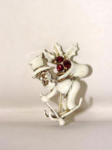 Christmas DODDS Santa Pin On Skis Vintage Darling!