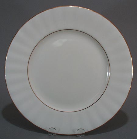 Gorham Grand Manor Gold Dinner Plate.
