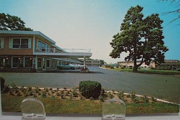 Orleans Holiday Motel Orleans, Mass PC
