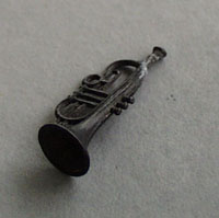 Cracker Jack Toy Clarinet This is a nice old Cracker Jack metal toy clarinet. In mint condition. 55 cents shipping if in USA measures 1 1/4